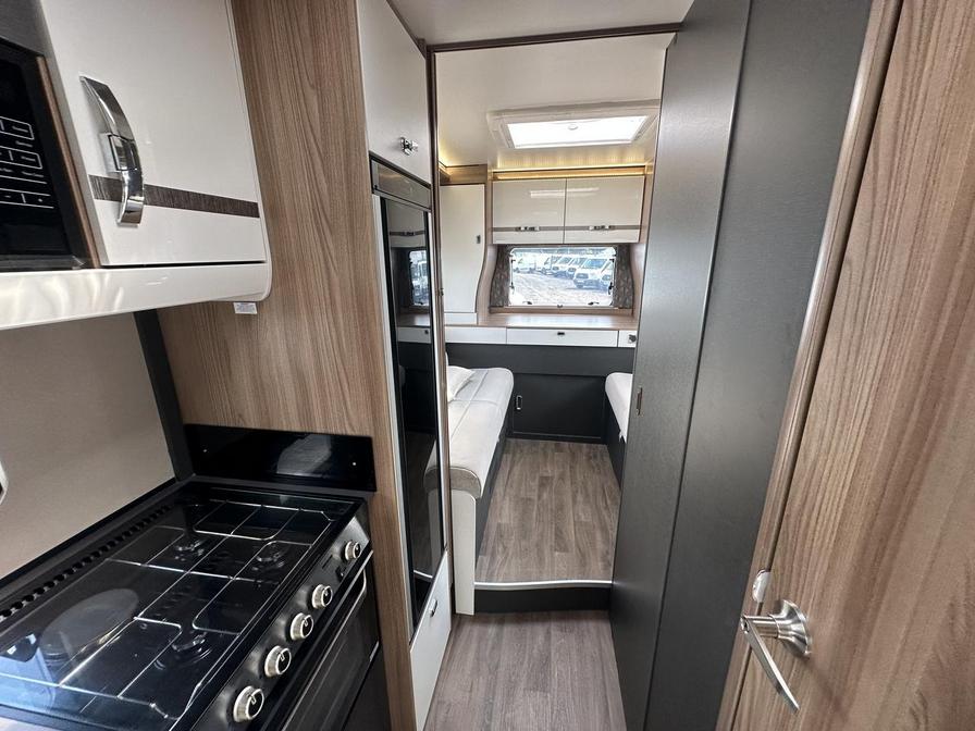 2022 Fiat Ducato – Model: Swift Escape 674 Semi-Auto – YS22CTU