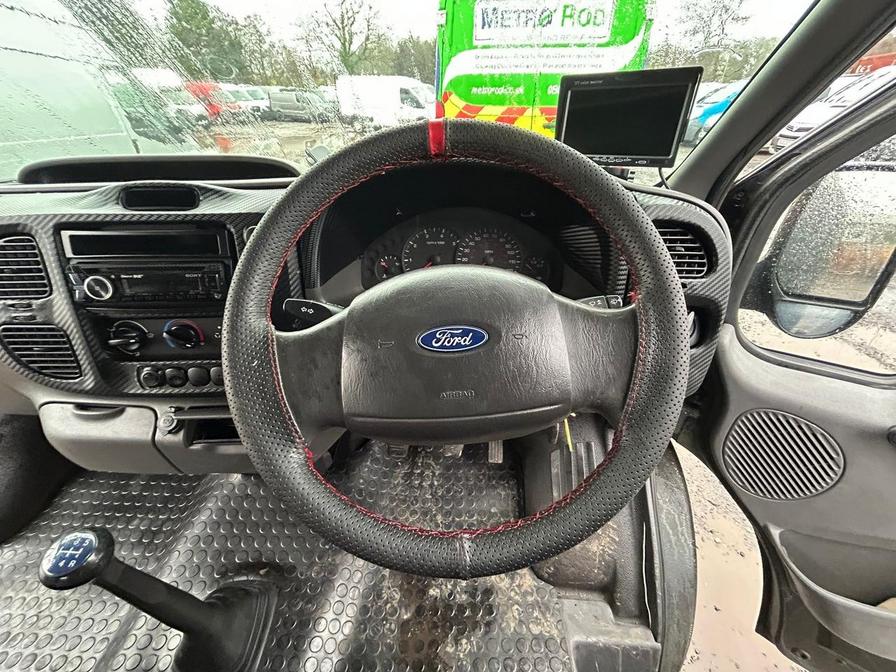 2004 Ford Transit – Model: Transit 300 SWB TD – LD04VYV