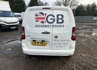 2021 Vauxhall Combo – Model: Combo 2000 Griffin Edition TD – LV71TKJ