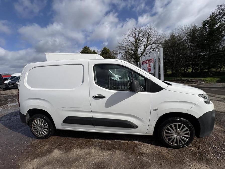 2019 Citroen Berlingo – Model: Berlingo 650 Enterprise Blue HDi – CN69MRU
