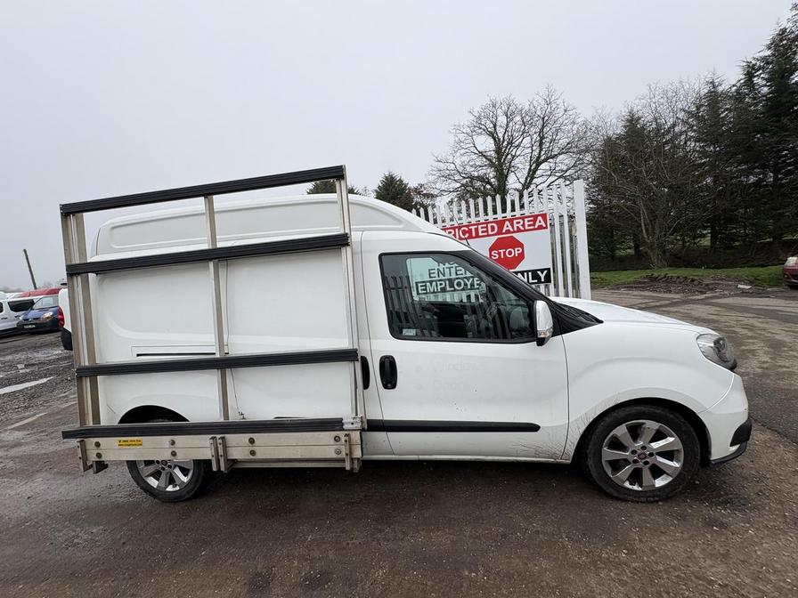 2017 Fiat Doblo Cargo – Model: Doblo 16v SX XL MultiJet II – WN17UMM