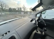 2021 Vauxhall Combo – Model: Combo 2000 Griffin Edition TD – LV71TKJ