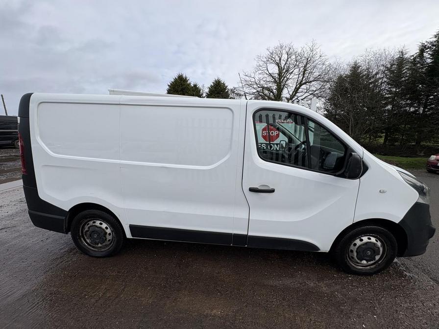 2017 Vauxhall Vivaro – Model: Vivaro  2700 CDTI – LL67VLF