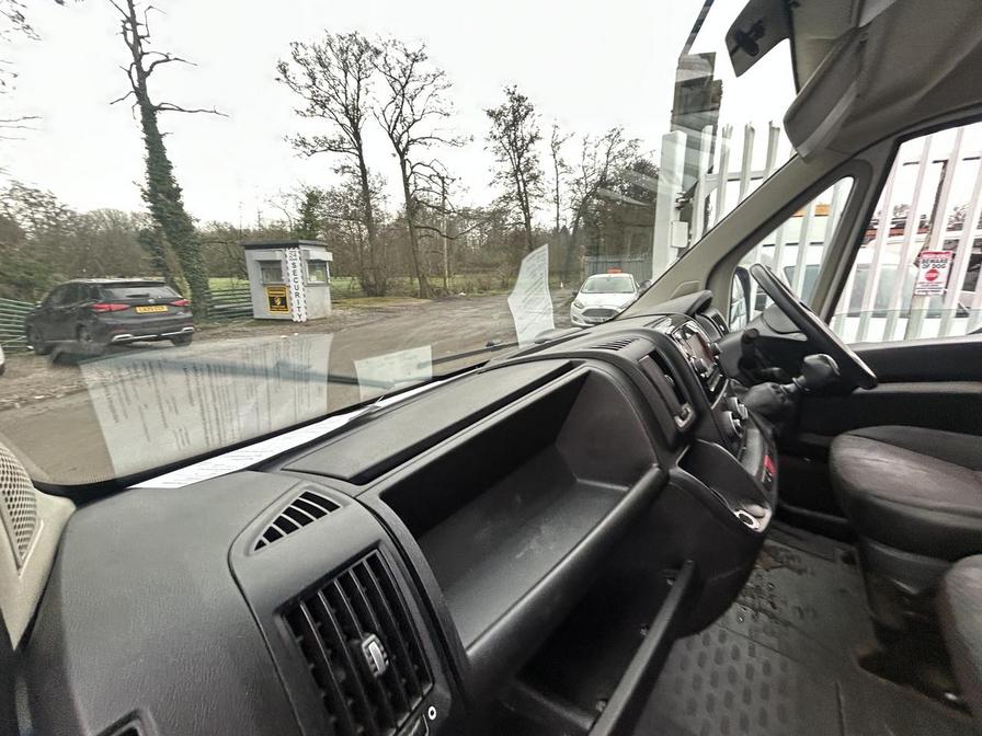 2020 Citroen Relay – Model: Relay 35 L3H2 Enterprise Blue HDi S/S – LD70WEK