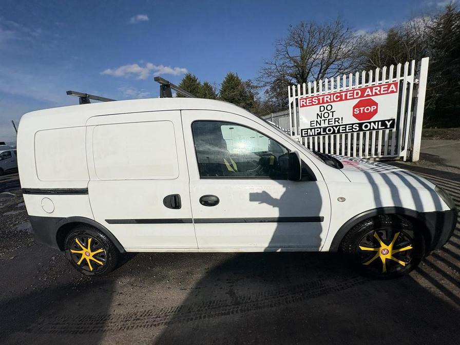 2007 Vauxhall Combo – Model: Combo 2000 CDTi 16v – FP07KFR