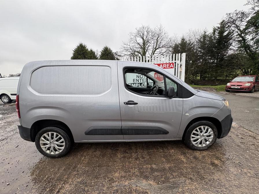 2020 Citroen Berlingo – Model: Berlingo 1000 Enterprise Blue HDi S/S – CE20VKL