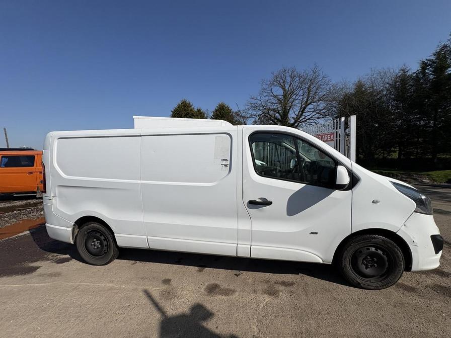 2017 Vauxhall Vivaro – Model: Vivaro  2900 Sportive CDTi – DY67FRU