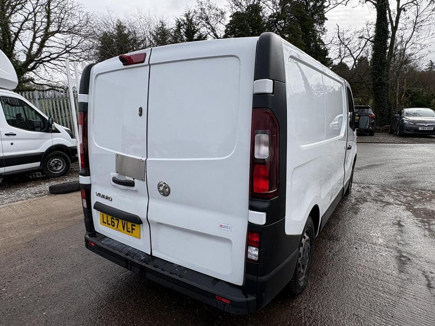 2017 Vauxhall Vivaro – Model: Vivaro  2700 CDTI – LL67VLF