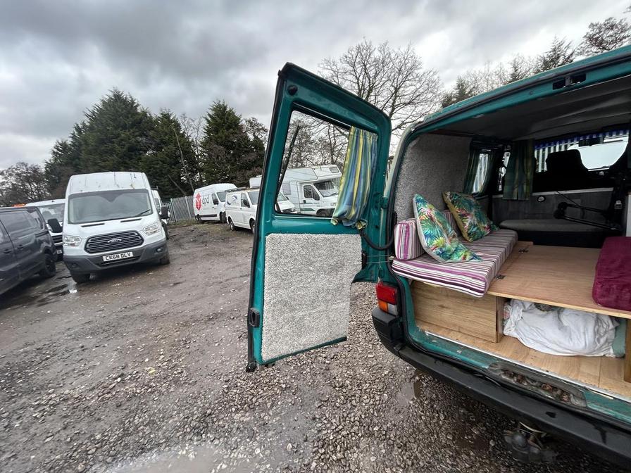 1995 Volkswagen Transporter – Model: Transporter Diesel – M649OCY