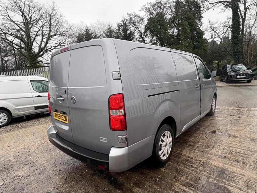 2019 Vauxhall Vivaro – Model: Vivaro 2900 Sportive S/S – DY69EZN