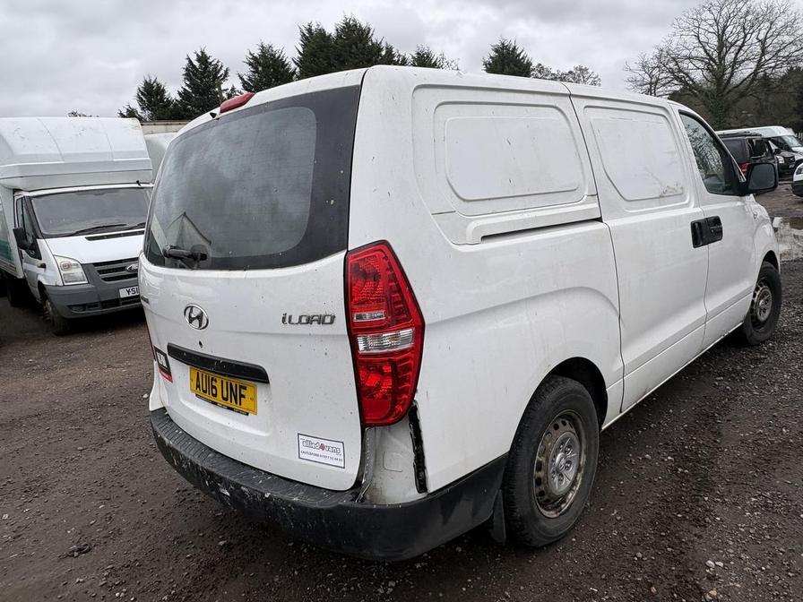 2016 Hyundai iLoad – Model: iLoad SE CRDi – AU16UNF