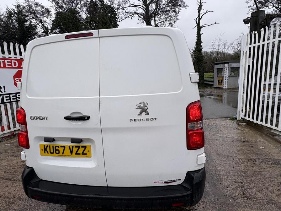 2017 Peugeot Expert – Model: Expert Professional Long Blue HDi – KU67VZZ