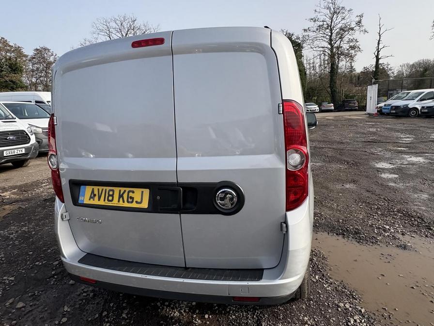 2018 Vauxhall Combo – Model: Combo 2000 Sportive CDTi – AV18KGJ