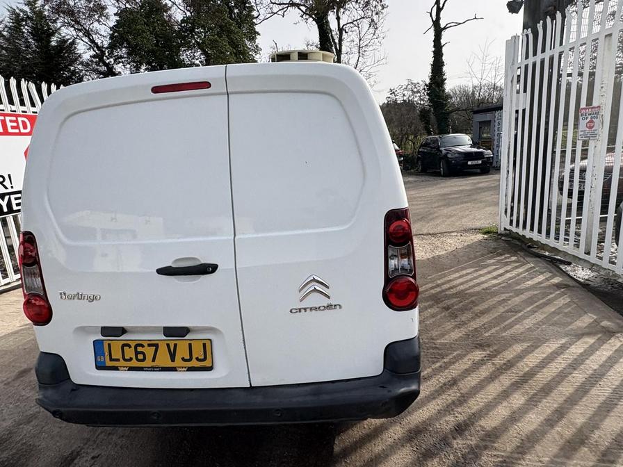 2017 Citroen Berlingo – Model: Berlingo 750 LX Blue HDi S/S – LC67VJJ