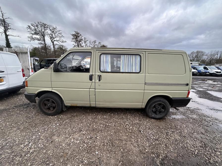 1995 Volkswagen Transporter – Model: Transporter Diesel – M649OCY