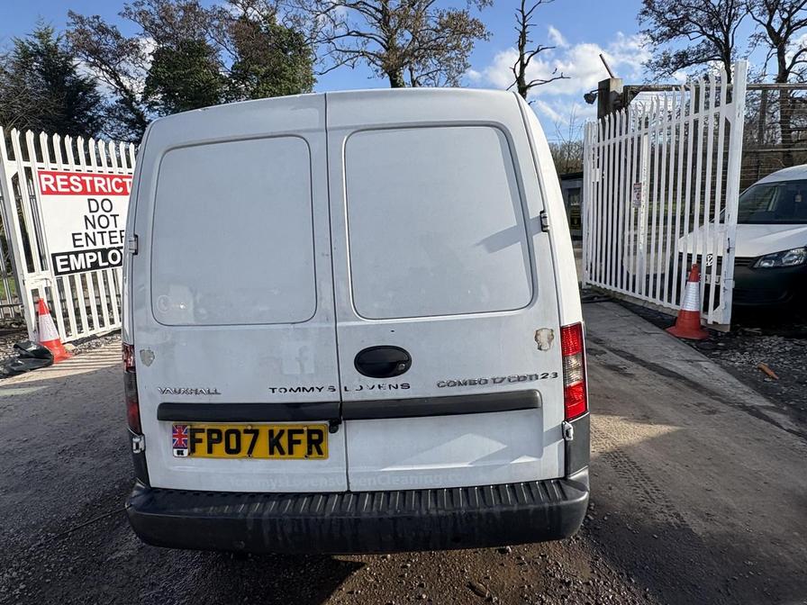 2007 Vauxhall Combo – Model: Combo 2000 CDTi 16v – FP07KFR