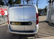 2015 Vauxhall Combo – Model: Combo 2000 L1H1 CDTi Sportive – GU15LNY