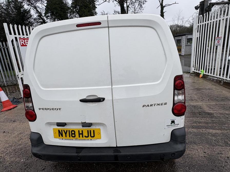 2018 Peugeot Partner – Model: Partner Professional L1 Blue HDi – NY18HJU