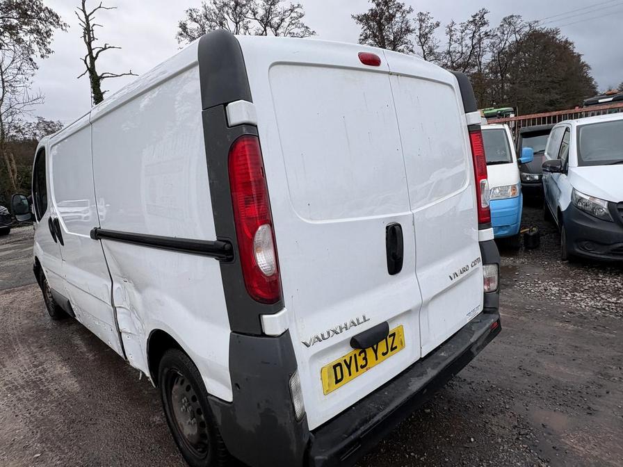 2013 Vauxhall Vivaro – Model: Vivaro  2900 CDTI LWB – DY13YJZ