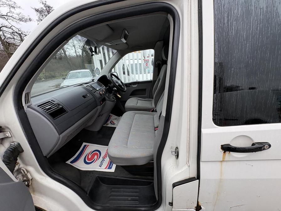 2006 Volkswagen Transporter – Model: Transporter T32 104 TDI SWB – AF06LWY/LR54LMS