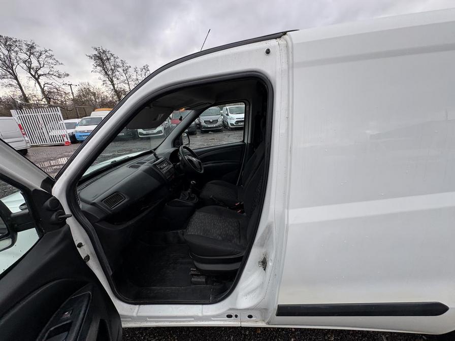 2017 Vauxhall Combo – Model: Combo 2000 CDTi – WN17VHC