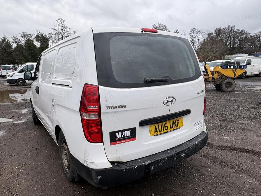 2016 Hyundai iLoad – Model: iLoad SE CRDi – AU16UNF