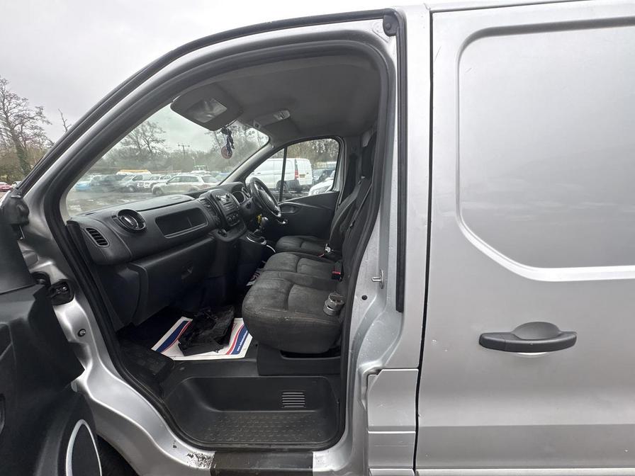 2017 Vauxhall Vivaro – Model: Vivaro  2700 Sportive CDTI – SA17THU