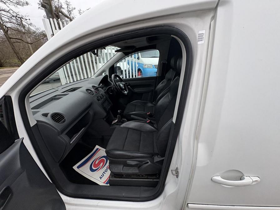 2011 Volkswagen Caddy – Model: Caddy C20 TDI 102 – RO11VHF