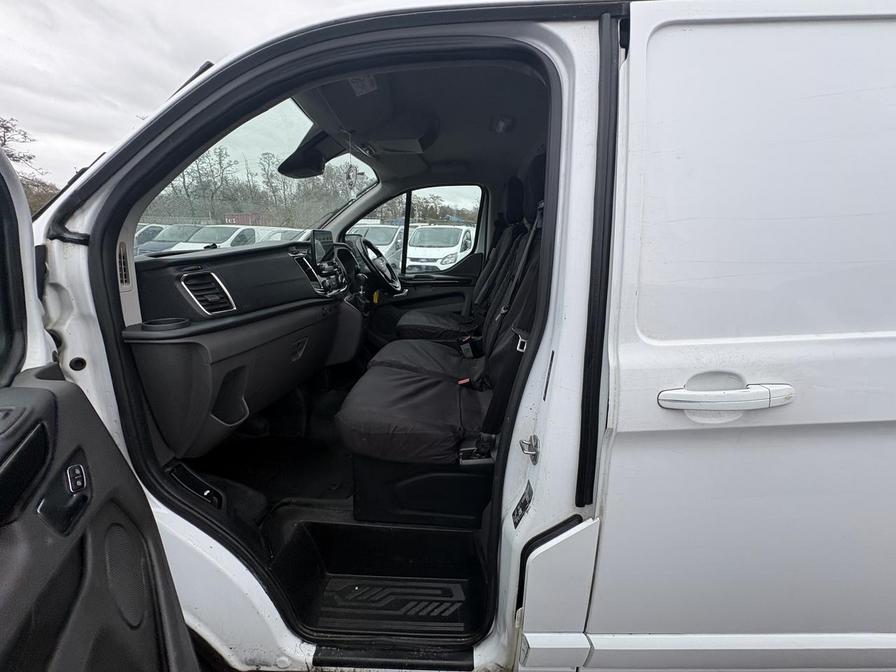 2019 Ford Transit Custom – Model: Transit Custom 280 Limited EcoBlue – YM69NZA