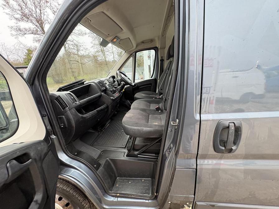 2020 Peugeot Boxer – Model: Boxer 335 Professional L2H2 Blue HDi – CA70CXM