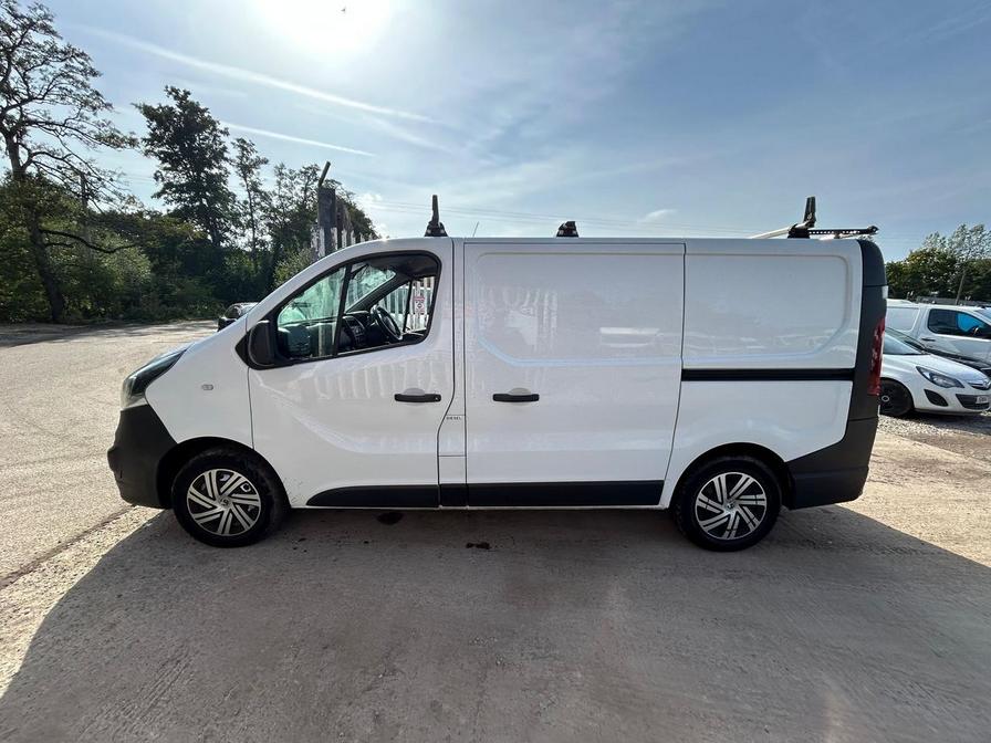 2017 Vauxhall Vivaro – Model: Vivaro  2700 CDTI – ML67HTZ