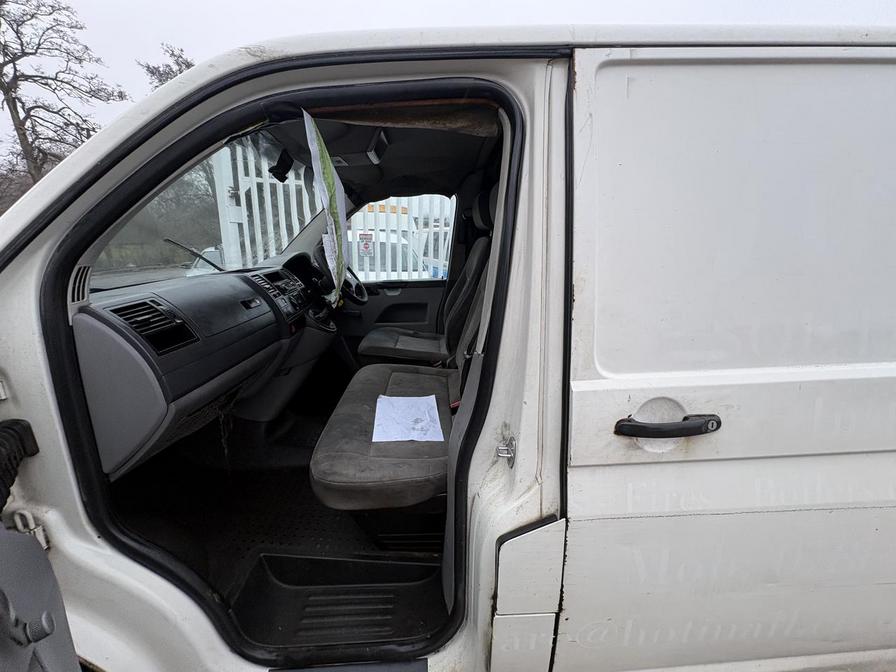 2006 Volkswagen Transporter – Model: Transporter T28 85 TDI – BL06OXF