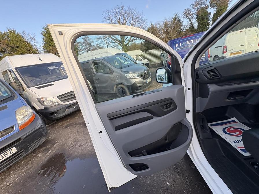 2021 Vauxhall Vivaro – Model: Vivaro 2900 Edition S/S – PK71OTP