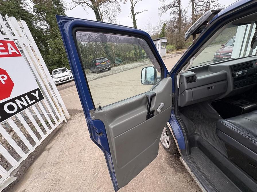 2003 Volkswagen Transporter – Model: Transporter TDI SWB – WG52FDE