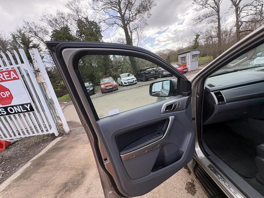 2019 Ford Ranger – Model: Ranger Limited Edition 4×4 Double Cab TDCi Auto – MD69BFJ