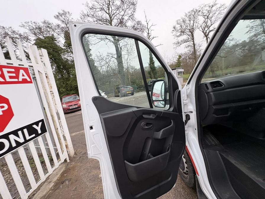 2020 Renault Master – Model: Master 35 LWB – LT20AZC