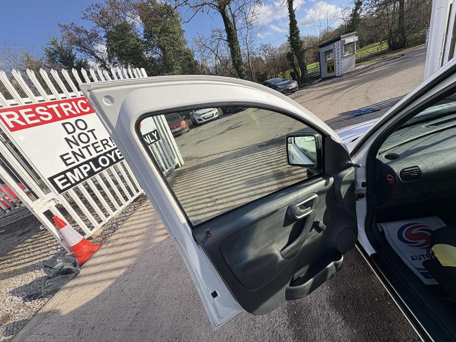2007 Vauxhall Combo – Model: Combo 2000 CDTi 16v – FP07KFR