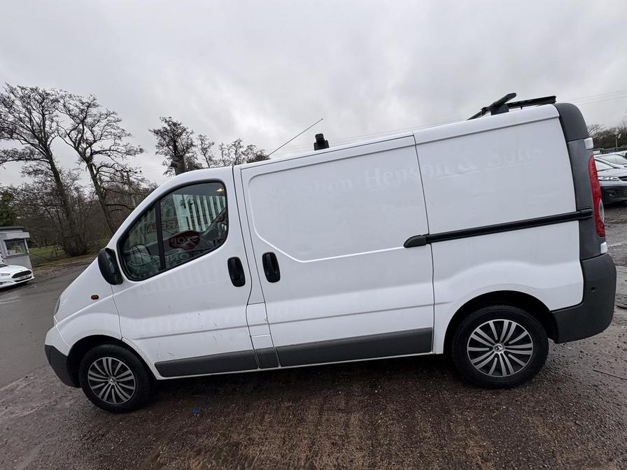 2012 Vauxhall Vivaro – Model: Vivaro 2700 CDTi 113 SWB – YC12XGG