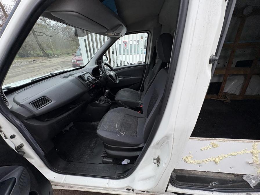 2017 Fiat Doblo Cargo – Model: Doblo 16v SX XL MultiJet II – WN17UMM