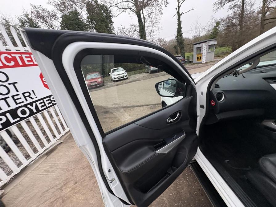 2019 Nissan Navara – Model: Navara Tekna dCi – SX19NZC