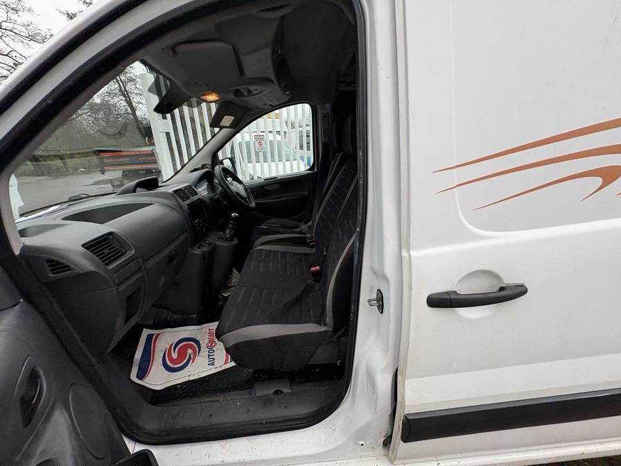 2016 Peugeot Expert – Model: Expert 1000 L1H1 Professional HDi – WH65JFU