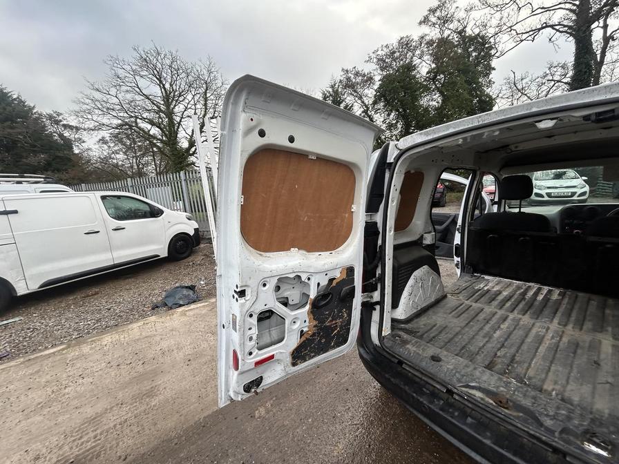 2015 Mercedes-Benz Citan – Model: Citan 109 CDi BlueEfficiency – SB15UBA