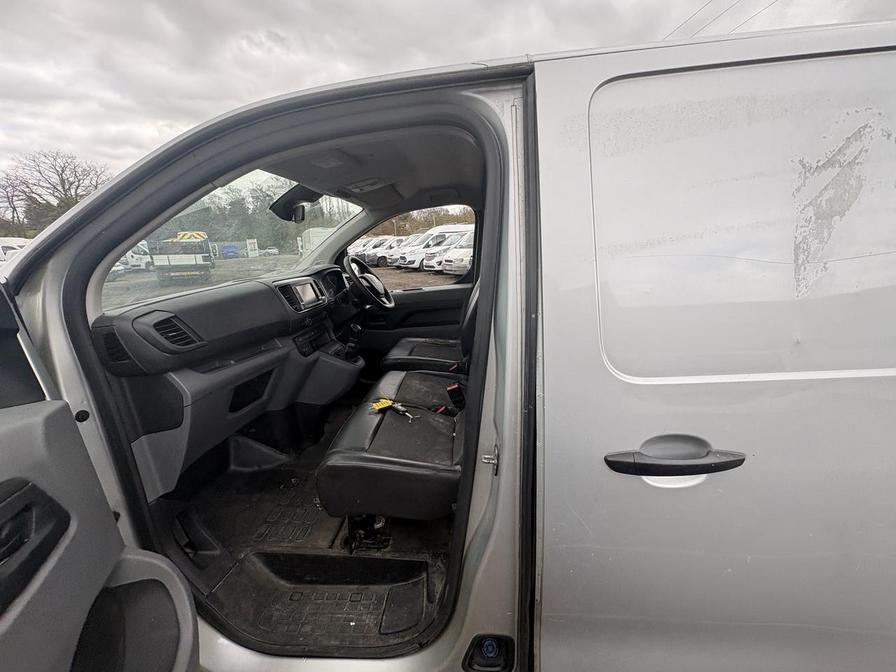 2018 Peugeot Expert – Model: Expert Professional Long Blue HDi – LN68XAX/C11LMT