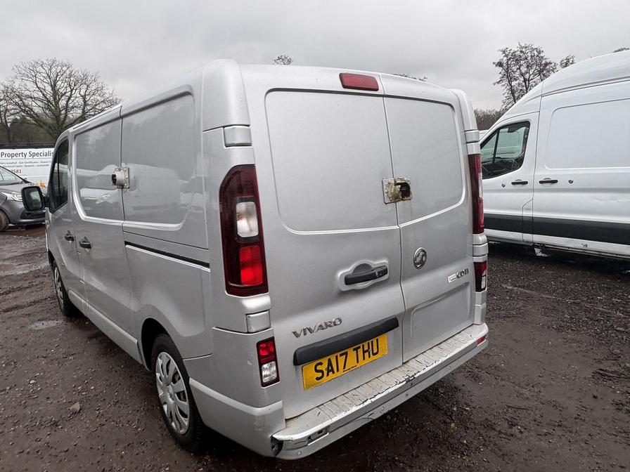 2017 Vauxhall Vivaro – Model: Vivaro  2700 Sportive CDTI – SA17THU