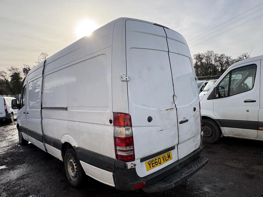 2011 Mercedes-Benz Sprinter – Model: Sprinter 313 CDI – YE60VLM