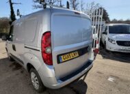2015 Vauxhall Combo – Model: Combo 2000 L1H1 CDTi Sportive – GU15LNY