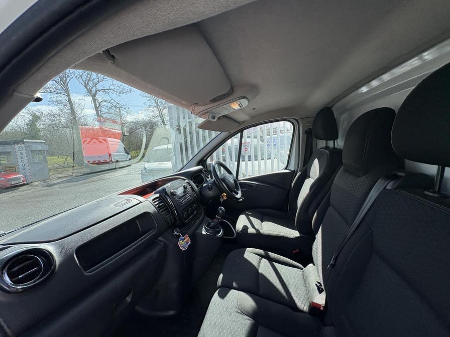 2018 Vauxhall Vivaro – Model: Vivaro  2900 Sportive CDTi – DV18SBY