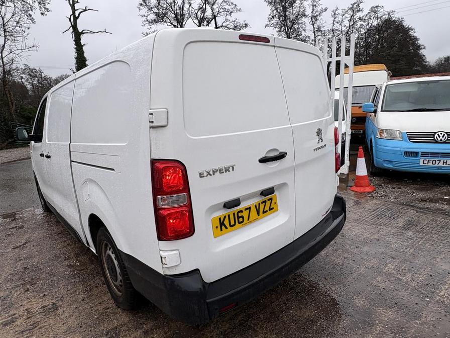 2017 Peugeot Expert – Model: Expert Professional Long Blue HDi – KU67VZZ