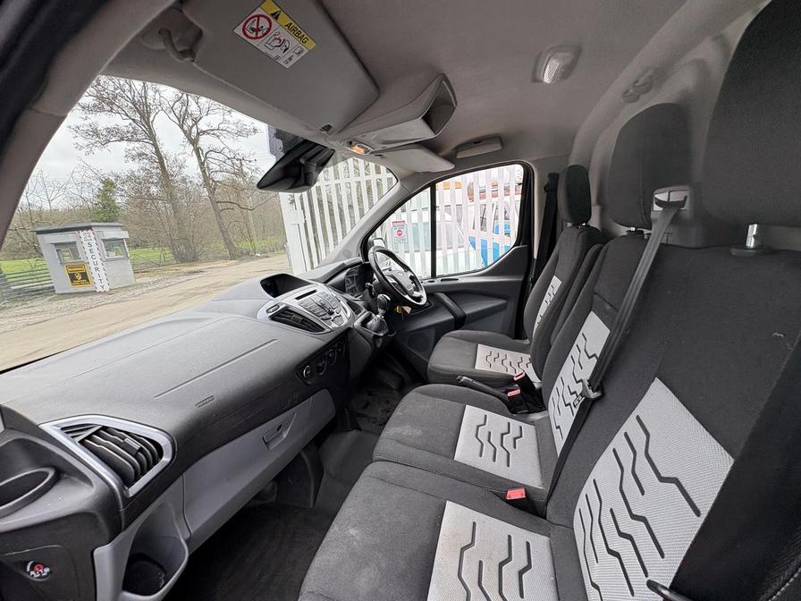 2017 Ford Transit Custom – Model: Transit Custom 270 Limited – YM67BSO