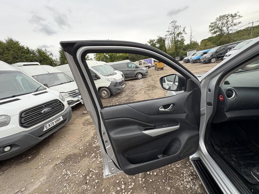 2017 Nissan Navara – Model: Navara Tekna dCi – VN17VVF